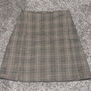 John gault mini skirt!